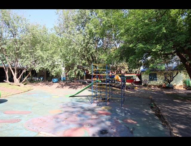 4,000M² BUILDING FOR SALE IN ORANGE GROVE